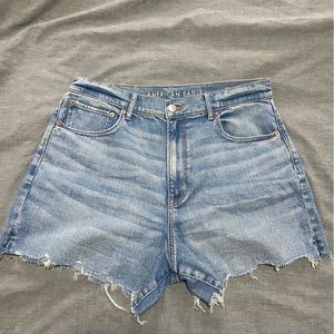 American Eagle Highest Rise 90’s Boyfriend Stretch Short Size 14